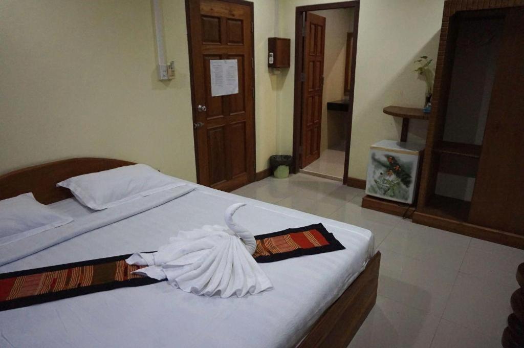 Lankham Hotel Pakse Esterno foto