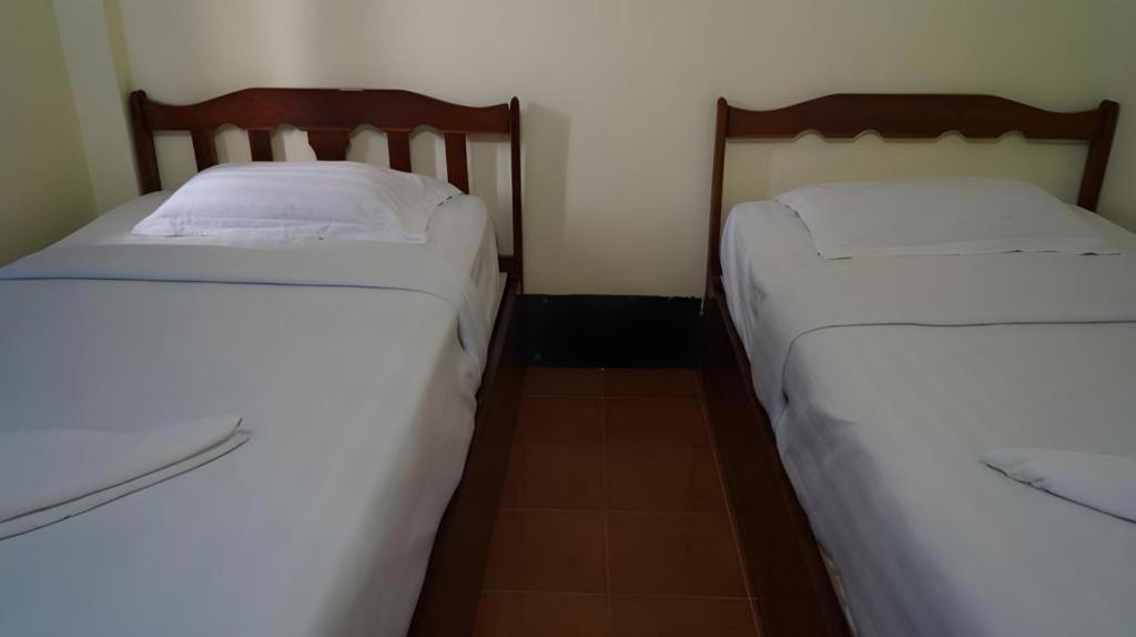 Lankham Hotel Pakse Esterno foto