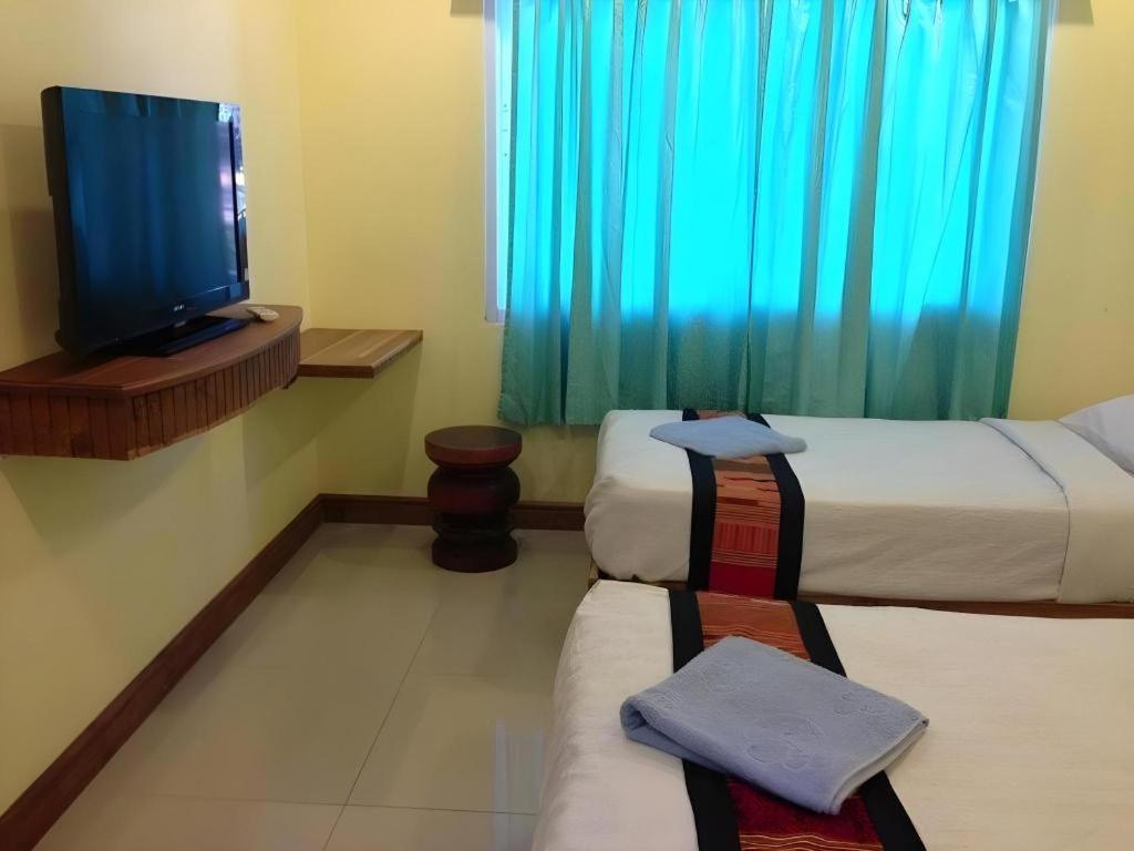 Lankham Hotel Pakse Esterno foto