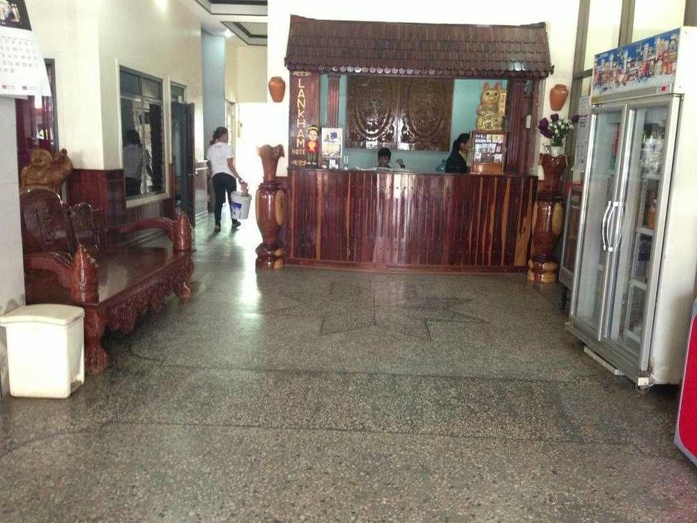 Lankham Hotel Pakse Esterno foto