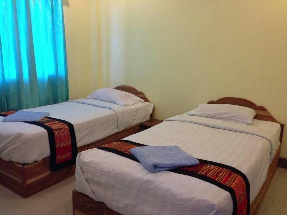 Lankham Hotel Pakse Esterno foto