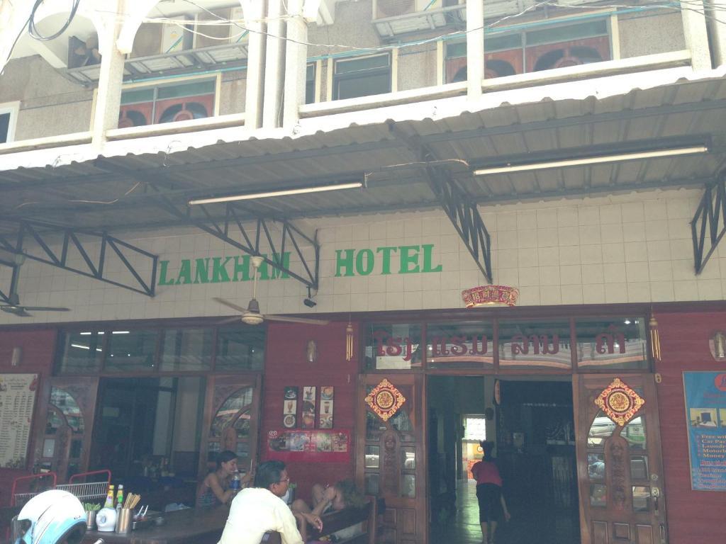 Lankham Hotel Pakse Esterno foto