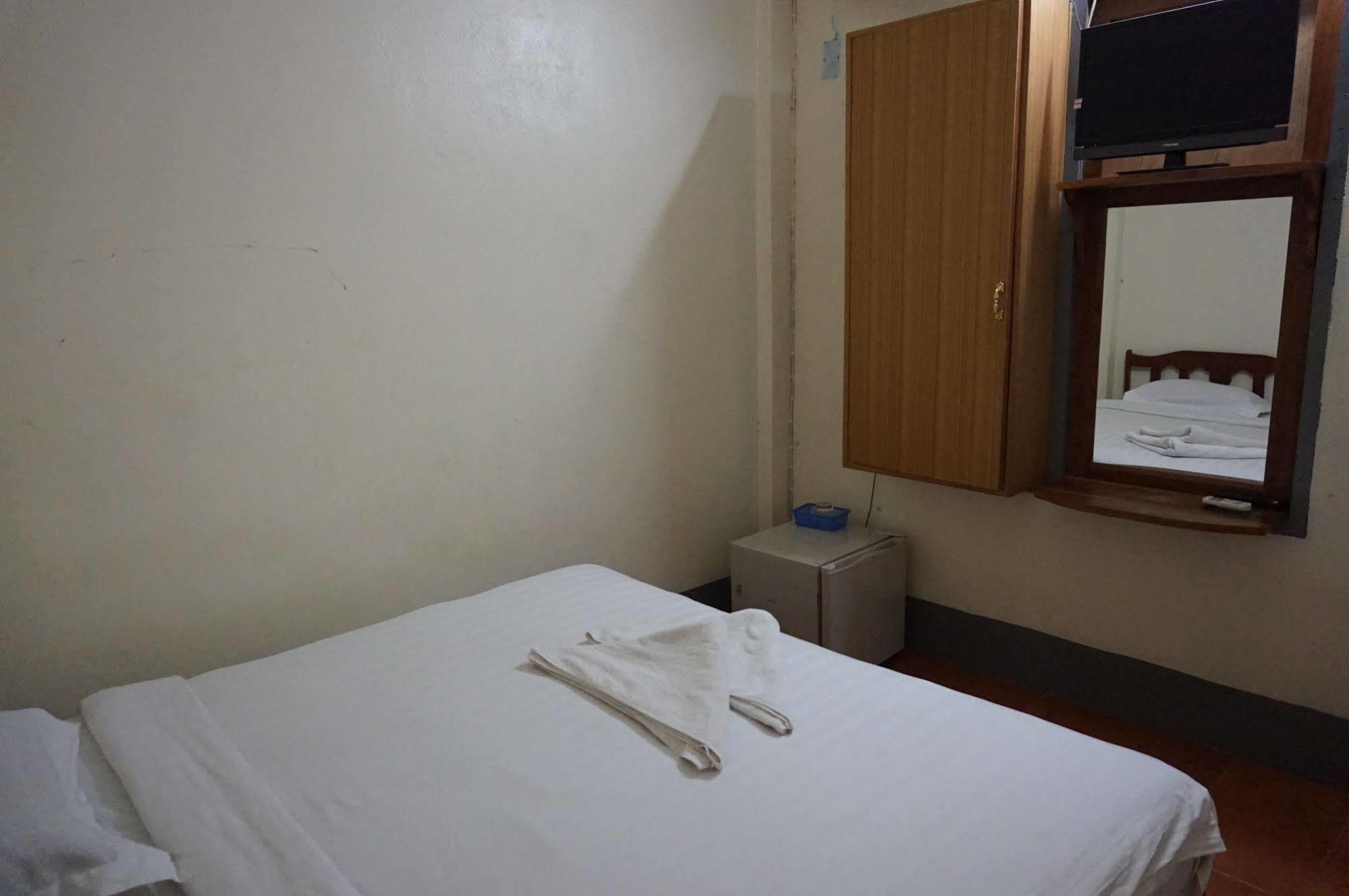 Lankham Hotel Pakse Esterno foto
